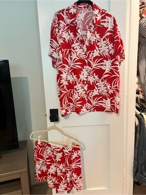 Red and White Floral Two-Piece Lounge Set - Women
